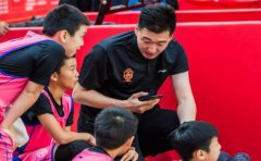 东方启明星篮球训练营篮球对孩子究竟有什么好处？东方启明星来告诉