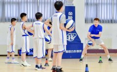 东方启明星篮球训练营2023武汉篮球班收费标准大揭秘！