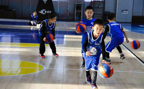 儿童篮球特训营
