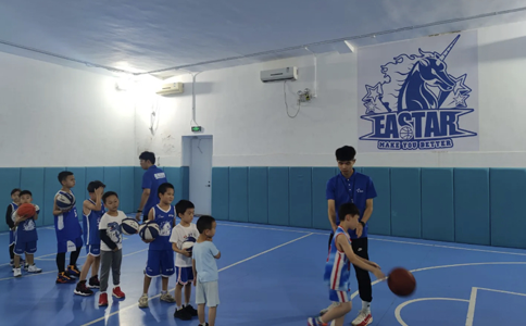 东方启明星篮球培训一年学费